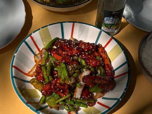 Aura Eatery
