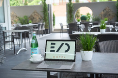 exo-individual-hotel-waghaeusel-terrasse-restaurant1