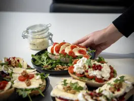 Feinbelegt - Brötchen, Bowls, Süßes für Deine Meet in 18055 Rostock Mitte: