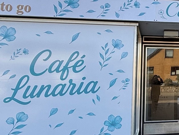 Cafe Lunaria