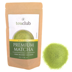 Der First Flush Premium Matcha ist für den gehobenen Matcha-Genuss und stammt aus Japan. Die Teeblätter werden mehrere Wochen vor der Ernte zur Qualitätsverbesserung beschattet. Dann werden die Tencha Grüntee Blätter in Granitsteinmühlen zu einem feinen G