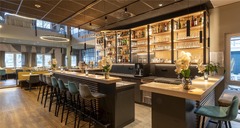Hotel bar