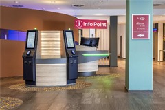 Check In & Check Out