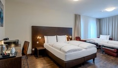 Family 4 Room