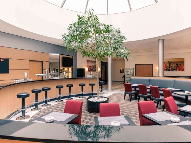 HOTELBAR PIERROT