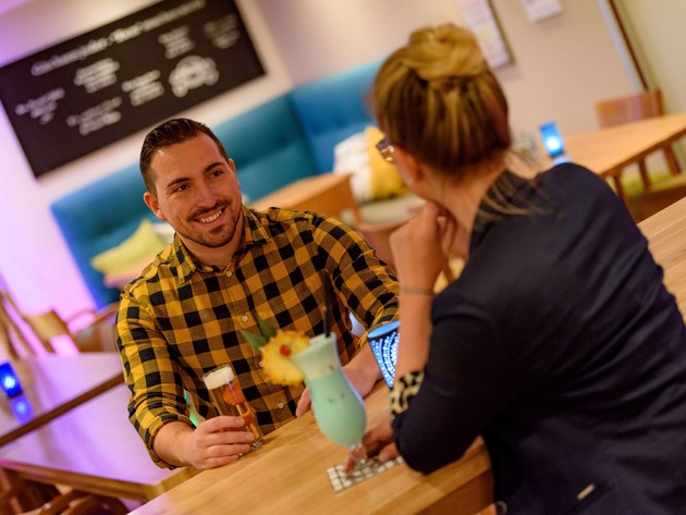 BAR - RESTAURANT - GARDEN