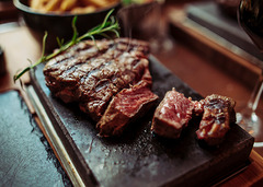 Mauritius Hot Stone Steak, bestimme selbst deine Garstufe, 300g Black Angus