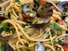 Spaghetti mit Meeresfrüchten - piccolo amore arte culinaria - Catering & kulinarische Reisen nach Italien, italienische Sprachvermittlung