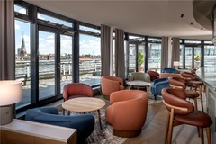 Lobby / Bar