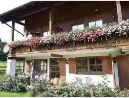 Mayr Helmut Skiverleih - Gästehaus in 87459 Pfronten: