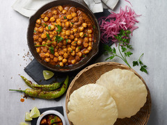 FLAVORED CHOLE BHATURE