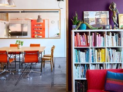nspiration in jeder Ecke unseres Industrie-Lofts. Die gemütliche Sofaecke mit unserer kuratierten Buchwand bietet den perfekten Ort für kreative Pausen und ungezwungenen Austausch während eurer Workshops und Teamevents in Hamburg HafenCity.