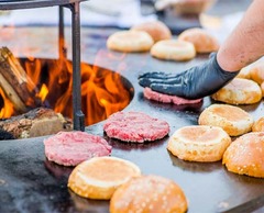 Burger grillen - Promefeus - Grilled Events