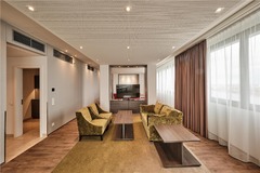 Panorama Suite Living Room