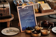 Gluten-free products at the breakfast buffet