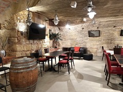 exo-hotel-franka-bar1