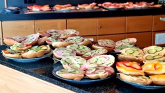 16:9_eXo_Square_Heidelberg_Schwetzingen_-_By_SuperFly_Hotels_breakfast