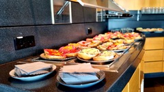 16:9_eXo_Square_Heidelberg_Schwetzingen_-_By_SuperFly_Hotels_breakfast