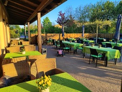 Außengastronomie des Barberino Restaurants