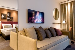 Hotel Motel One Stuttgart-Mitte - Room
