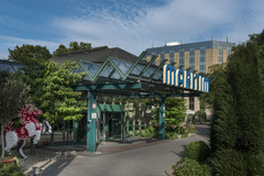 Eingang ins Maritim Hotel Stuttgart